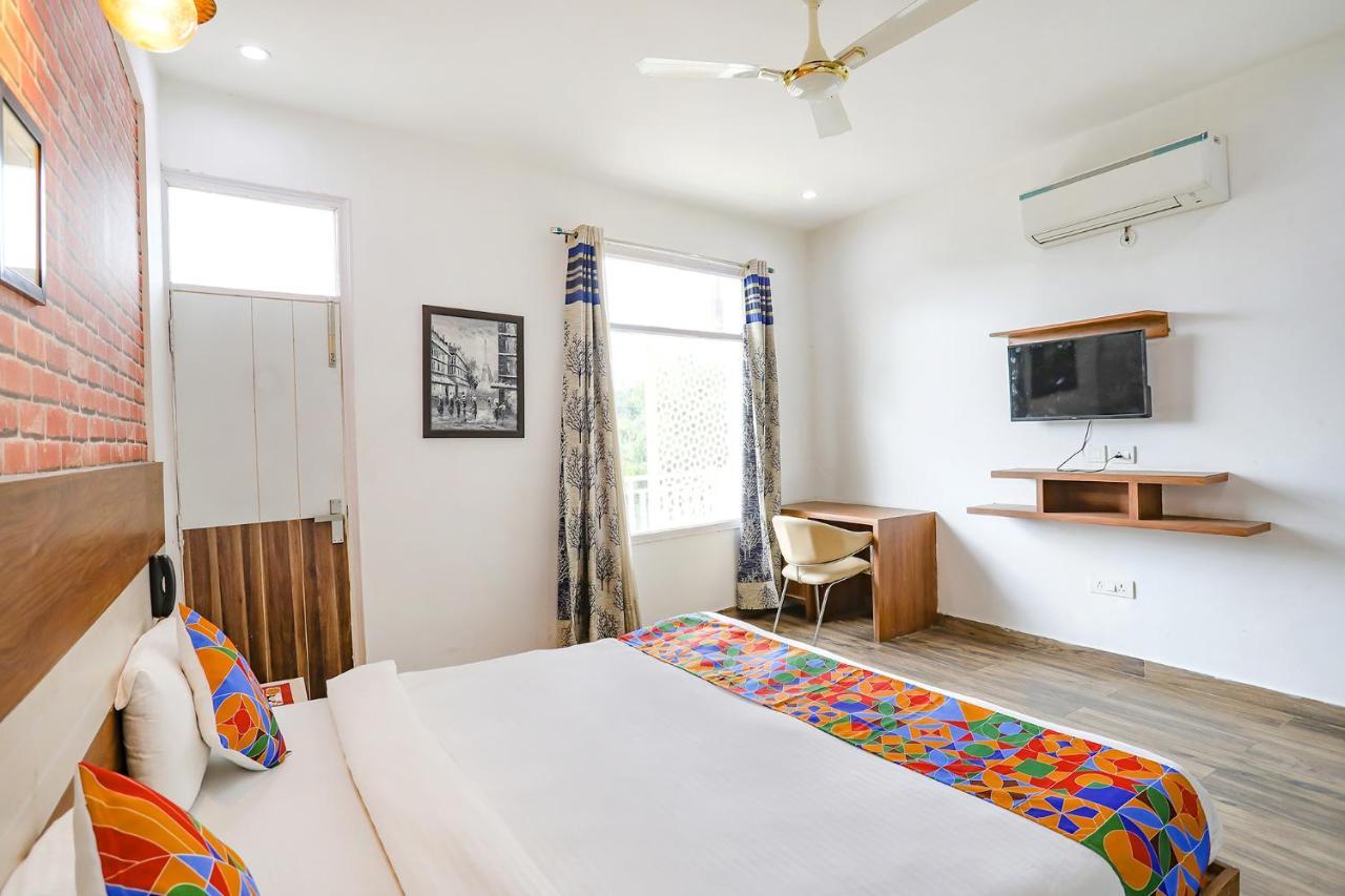 Fabhotel Aravali Suites Gurgaon Exterior photo
