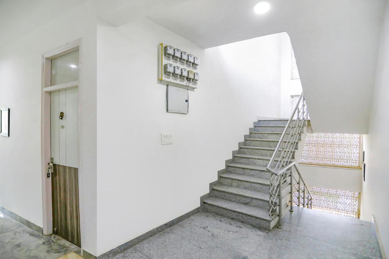 Fabhotel Aravali Suites Gurgaon Exterior photo