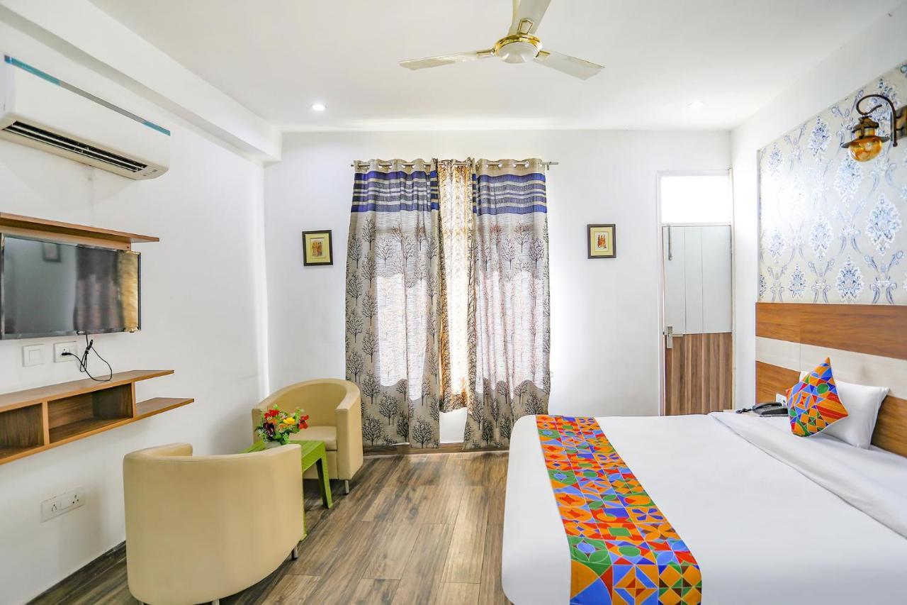 Fabhotel Aravali Suites Gurgaon Exterior photo